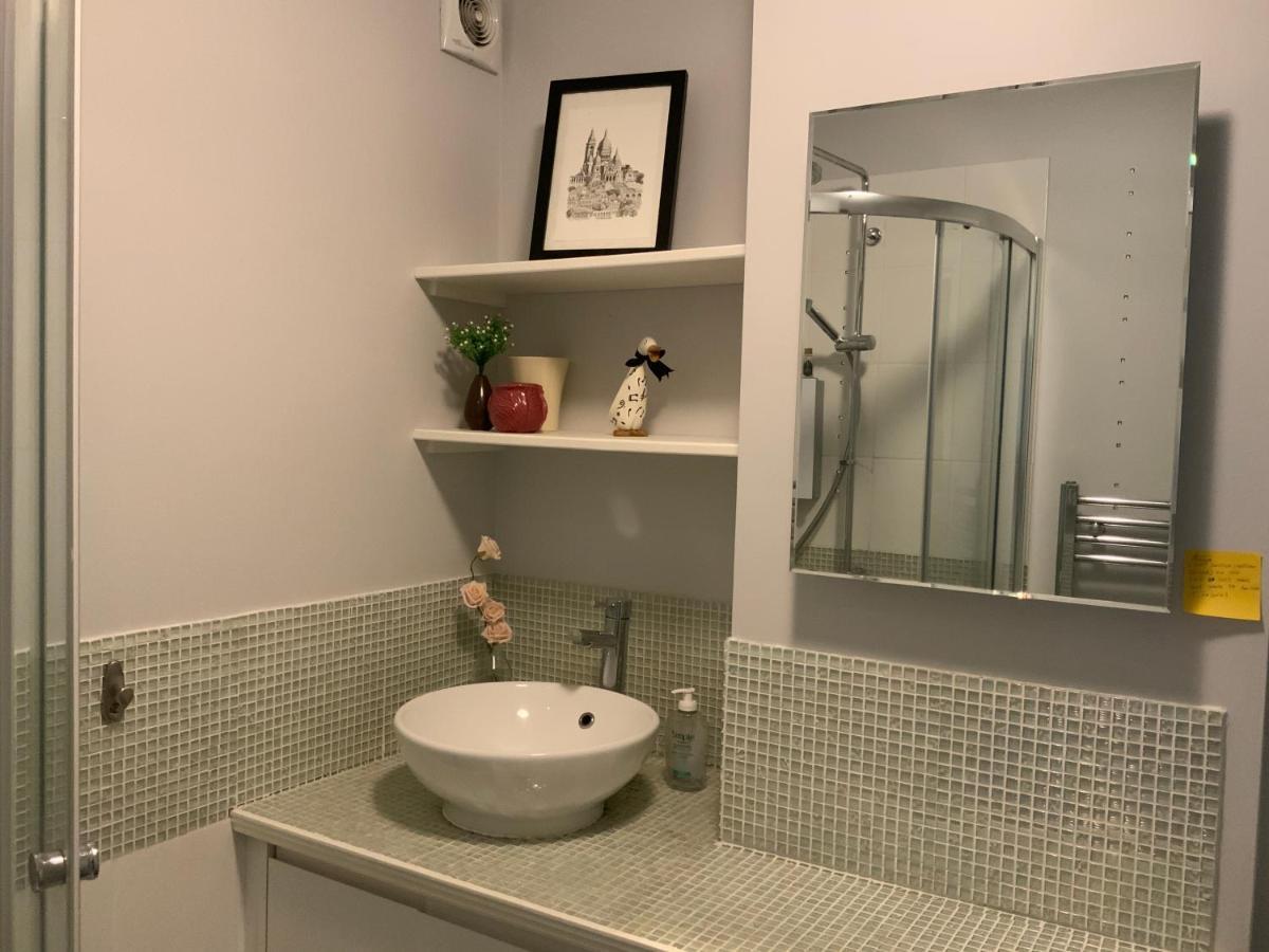 2 Bedroom Apartment Near Southfields Londra Dış mekan fotoğraf